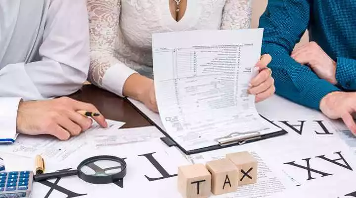 Get Tax Help From a Professional Service